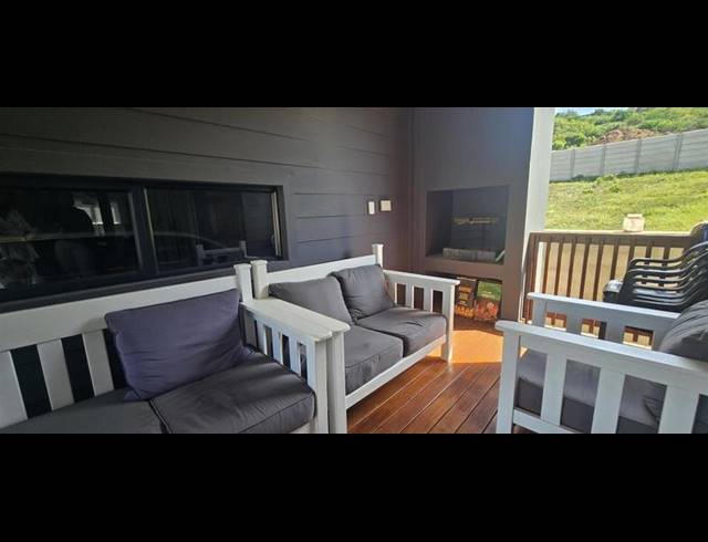 2 BEDROOM HOUSE FOR SALE IN GROOT BRAKRIVIER CENTRAL